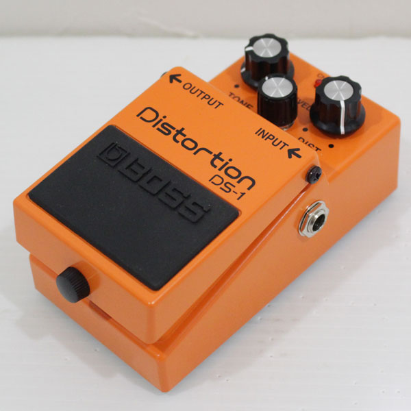 美品　BOSS ディストーション DS-1 Distortion エフェクター 送料無料1