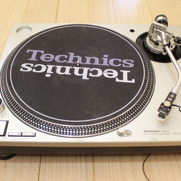 希少 テクニクス　technics SL-1200MK3D ターンテーブル シルバー 中古 21