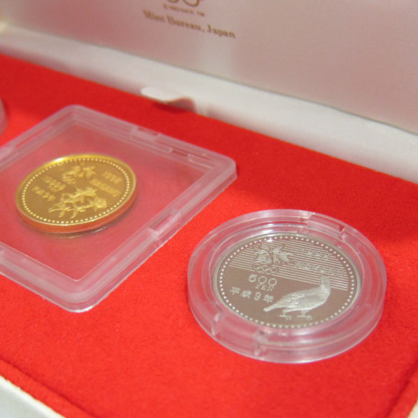 1998年 長野オリンピック 冬季競技大会記念貨幣 1万円金貨3